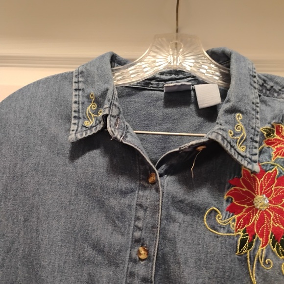 Holiday Editions Denim Shirt with Floral Embroidery Festive Celebration Size XL - Picture 2 of 9